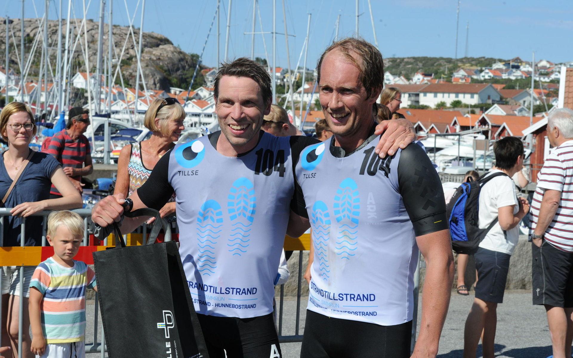 Daniel Hansson och Gustav Rhedin tog sig in på tiden 1:25:08 och vann därmed årets upplaga av Strand till strand.
