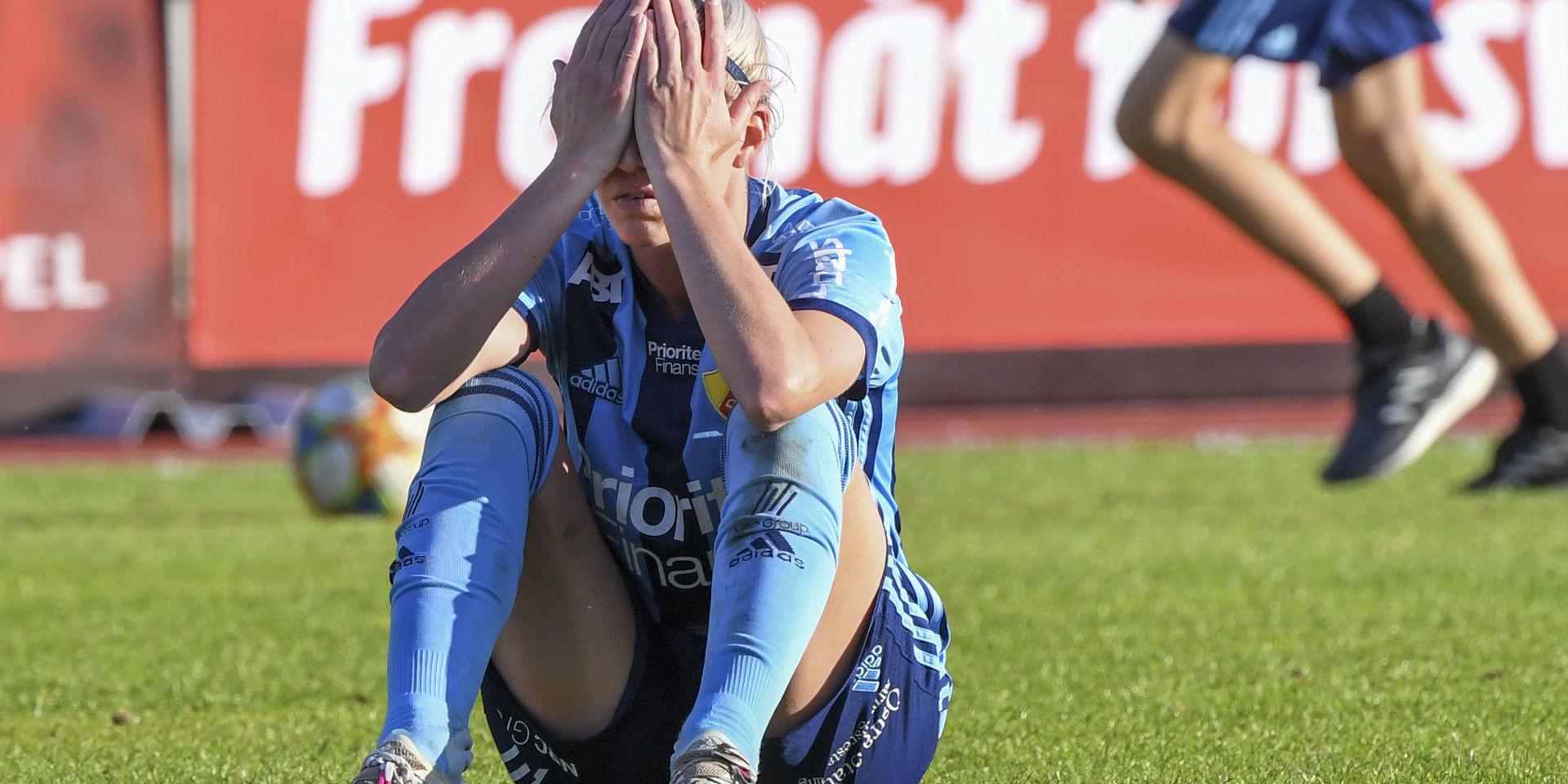 Djurgårdens Olivia Schough deppar efter 1–3 hemma mot Göteborg. 