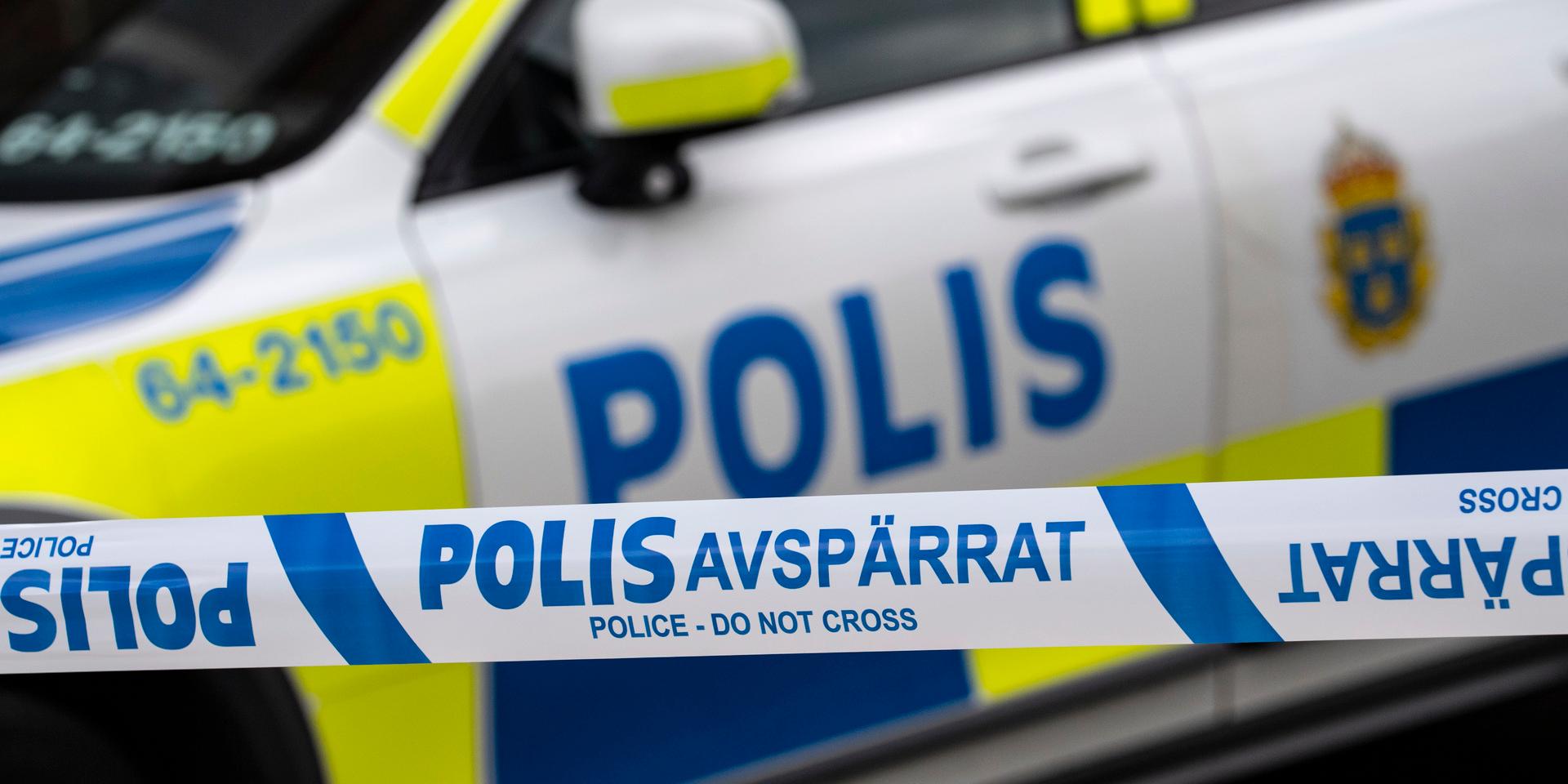 Två personer hittades avlidna i en villa i Nybro förra helgen. Polisen har ingen misstanke om brott. Arkivbild.