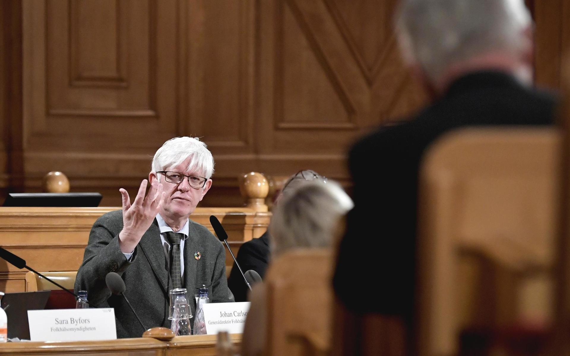 Folkhälsomyndighetens generaldirektör Johan Carlson mötte riksdagens konstitutionsutskott på fredagen.
