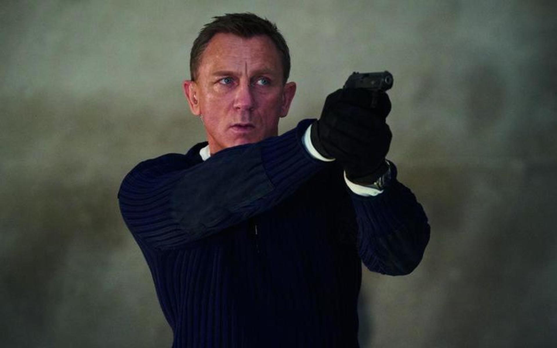 James Bond (Daniel Craig) tar sikte i ”No time to die” som fick svensk biopremiär 30 september förra året. Då var intresset rekordstort för filmen och flera dagar före premiären hade över 63 000 biljetter gått åt.