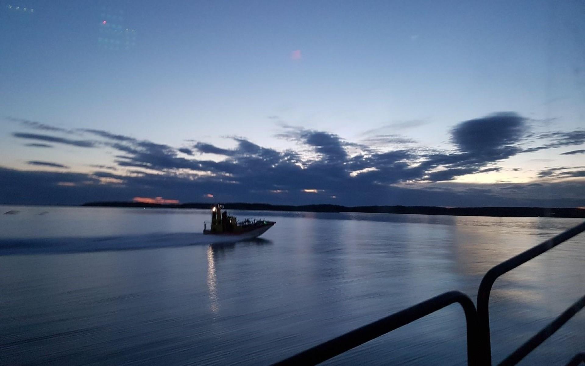 Midsommaraftons natt kl. 02.30 med sjöräddningen på Kosterfjorden.
