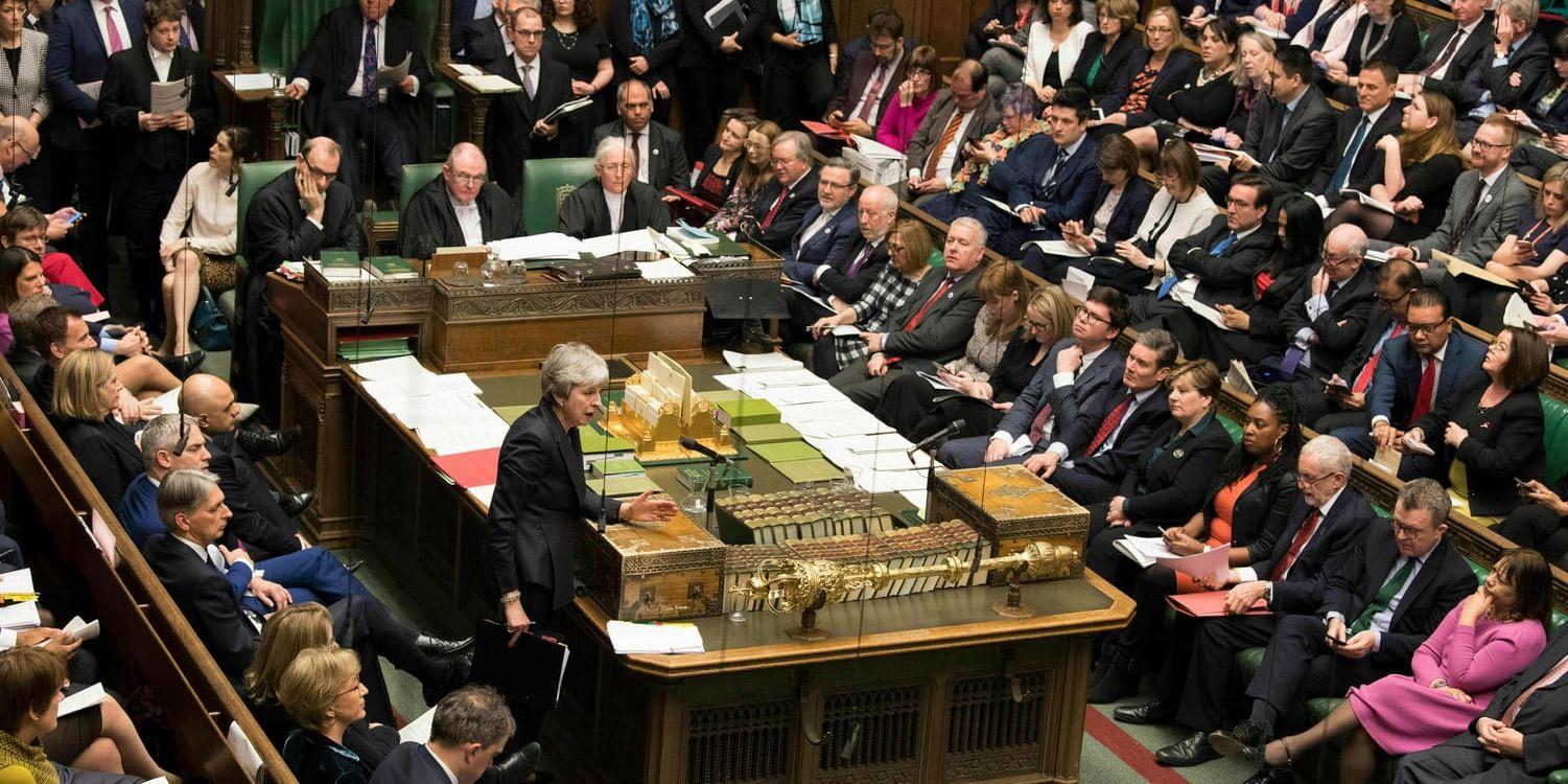 Storbritanniens premiärminister Theresa May i det brittiska underhuset på onsdagen, 1 000 dagar efter brexitomröstningen och nio dagar före landets planerade utträde ur EU.