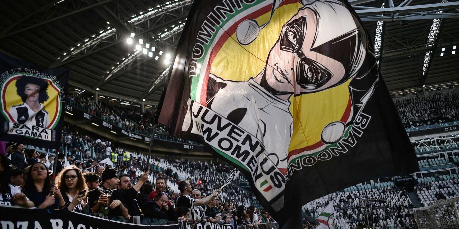 Närmare 40 000 åskådare såg toppmötet i Serie A mellan Juventus och Fiorentina. Det är nytt publikrekord för en ligamatch på damsidan i Italien.