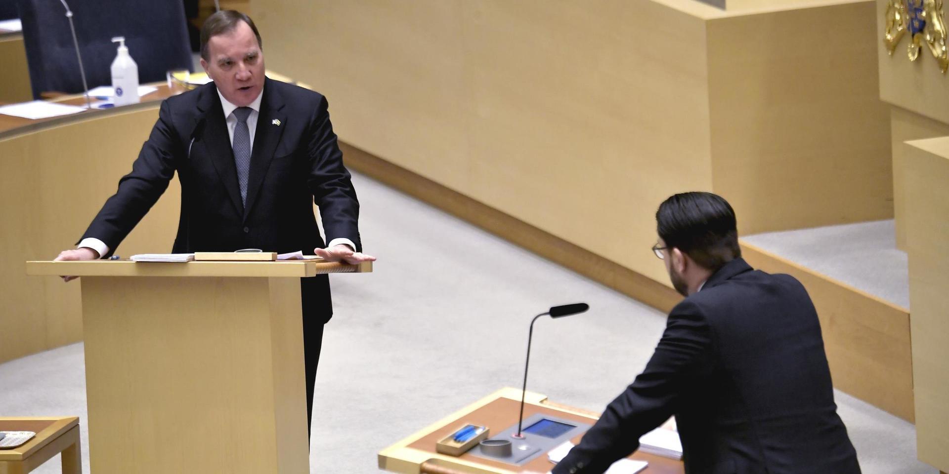 Statsminister Stefan Löfven (S) varnade för polarisering likt den i USA, med kritik avsedd för Sverigedemokraternas Jimmie Åkesson under partiledardebatten.