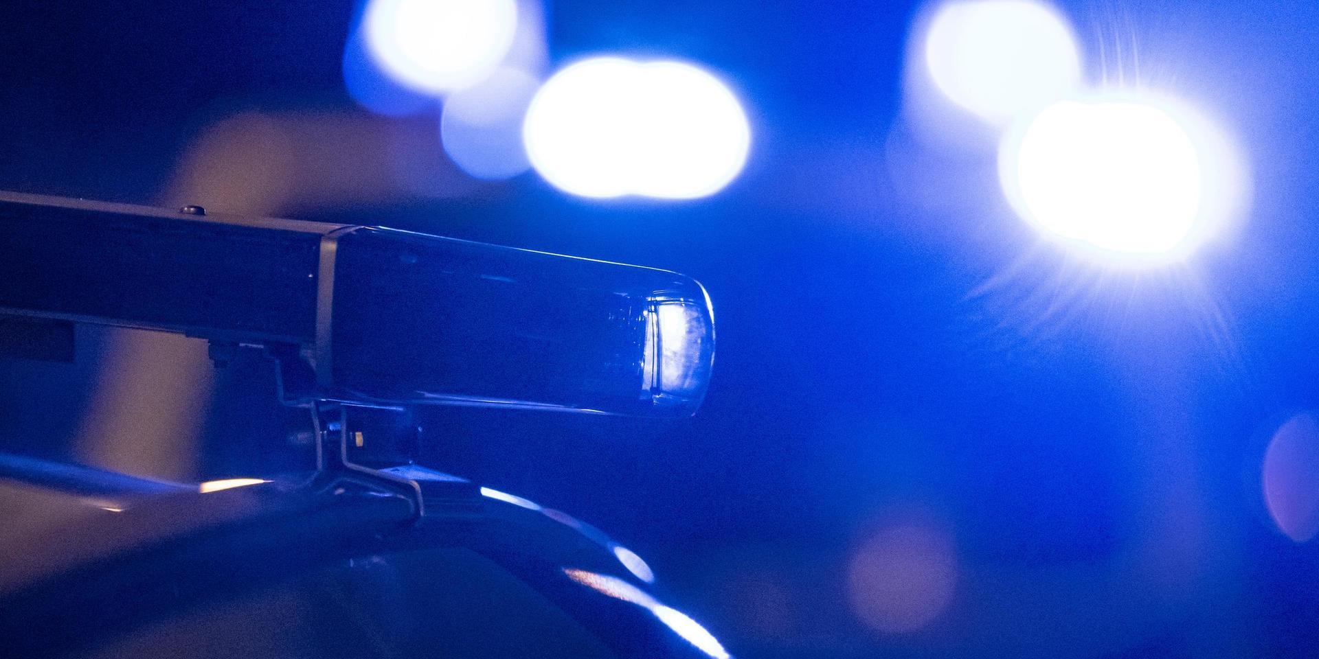 En man i 25-årsåldern knivhöggs efter en fest i Uddevalla i helgen. Nu utreds händelsen som ett mordförsök.