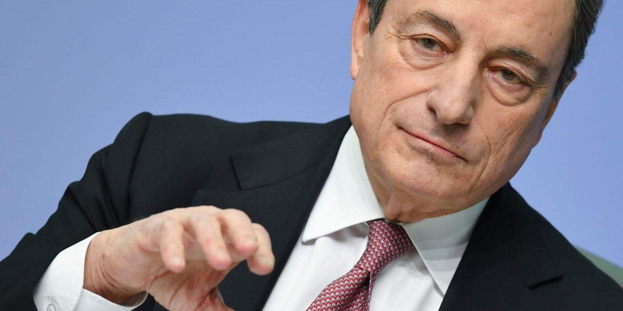 ECB-chefen Mario Draghi antyder att stimulansåtgärder förbereds för att öka tillväxten. Arkivbild.