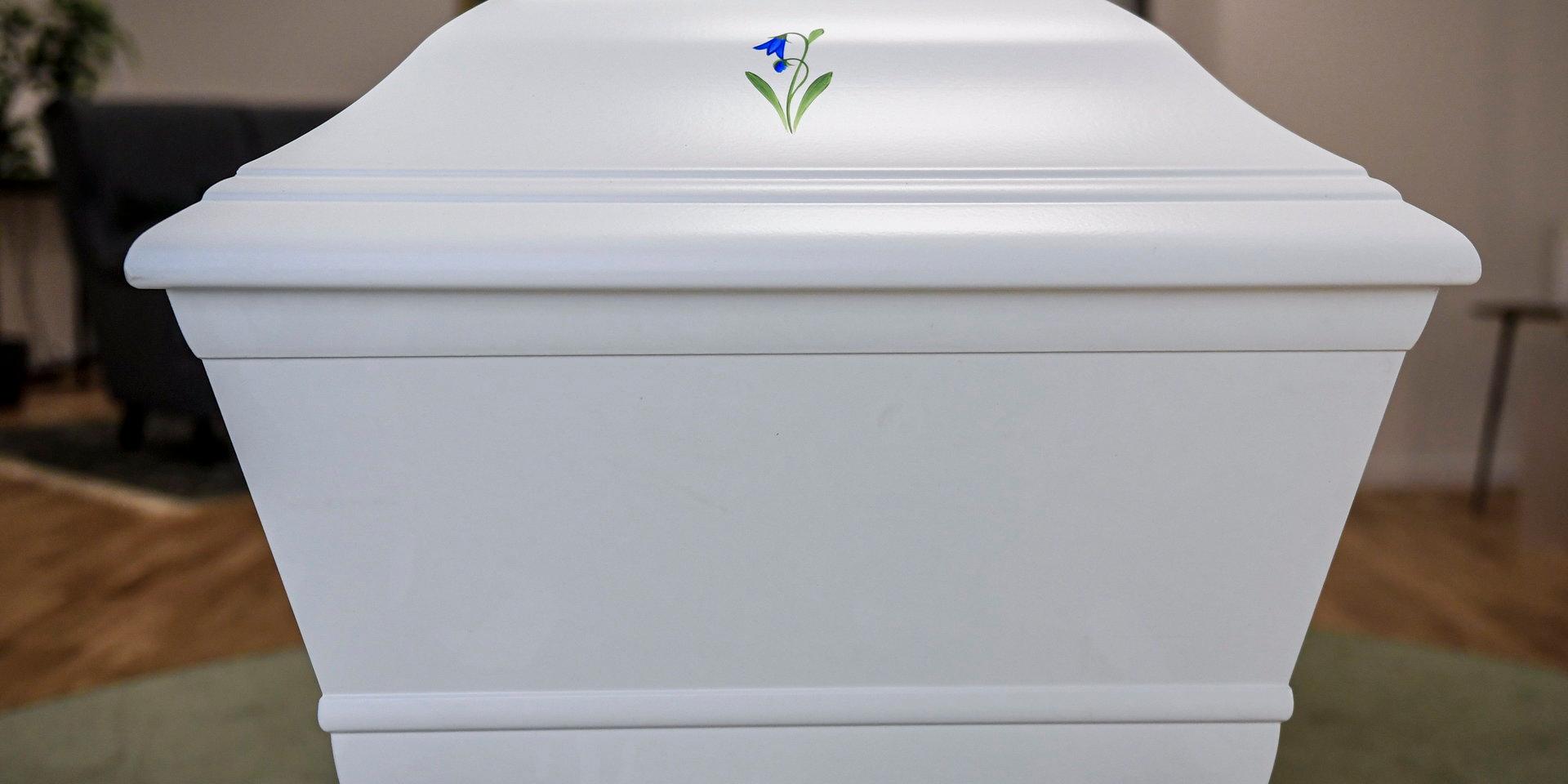 Lagstiftningen som infördes 2012 har inte kortat tiden mellan död och begravning. Arkivbild.