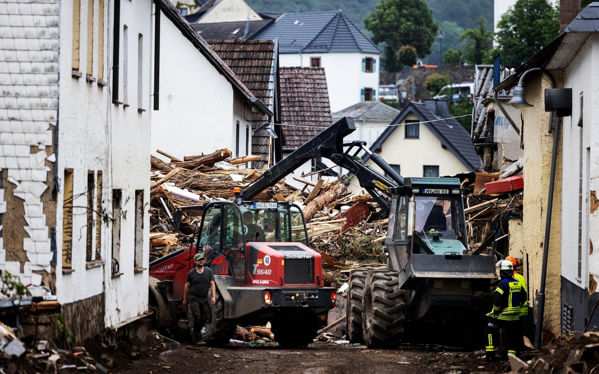 SCHULD 2021-07-16Förödelse i byn Schuld i västra Tyskland sedan stormen Bernd dragit förbi. I bild: Foto: Nils Petter Nilsson