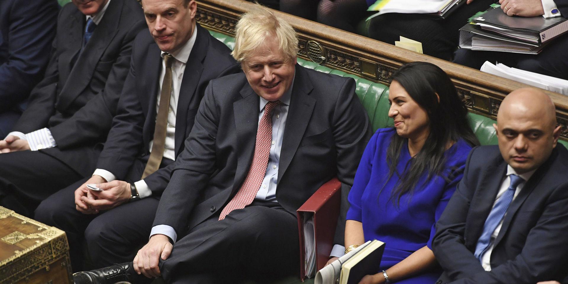 Boris Johnson stuvar om i sin regering efter att ha fixat en majoritet i parlamentet och tagit det stora brexitklivet.