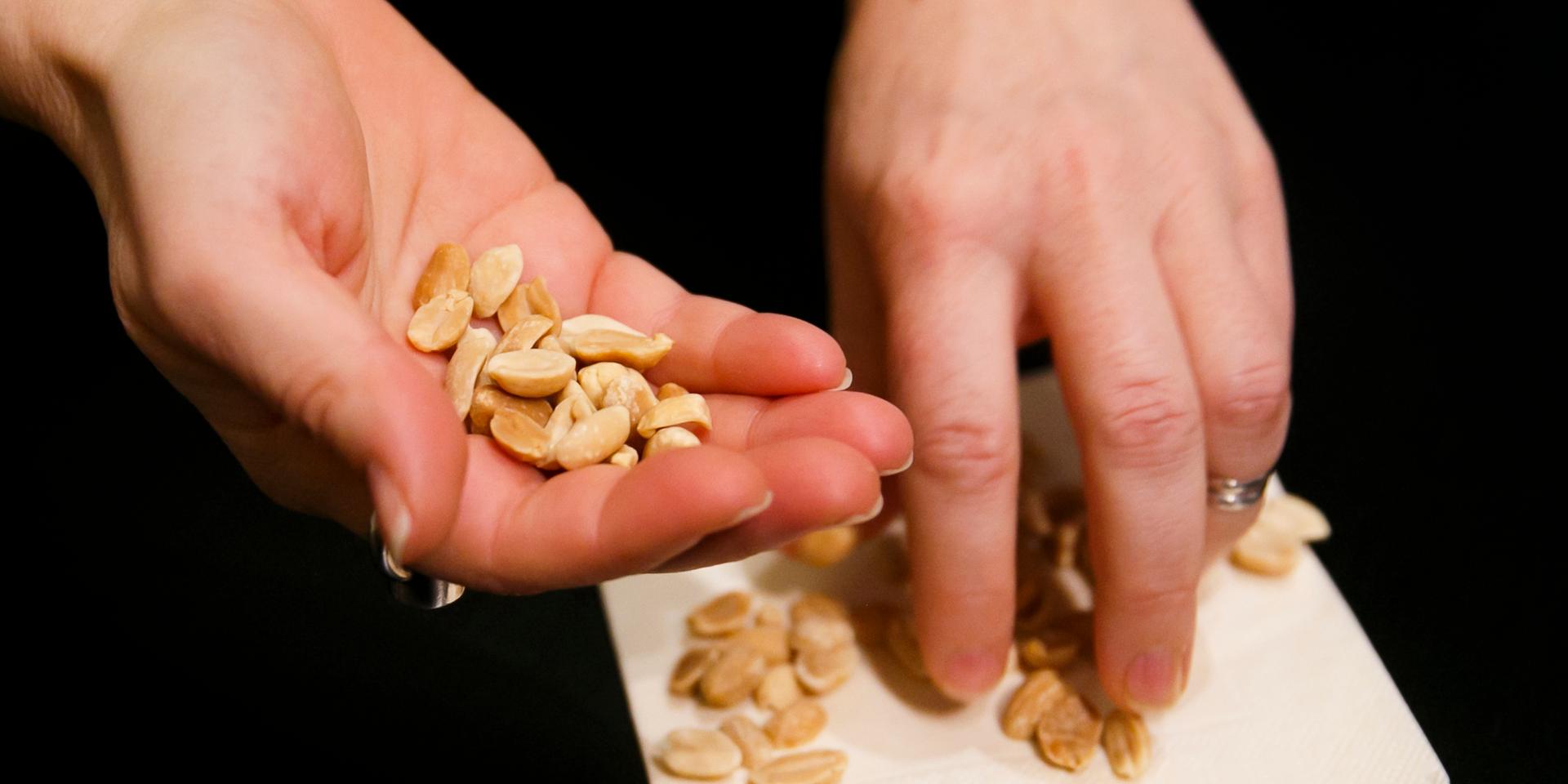 Jordnötter kan framkalla allvarliga, i värsta fall livshotande, allergiska reaktioner. Arkivbild.