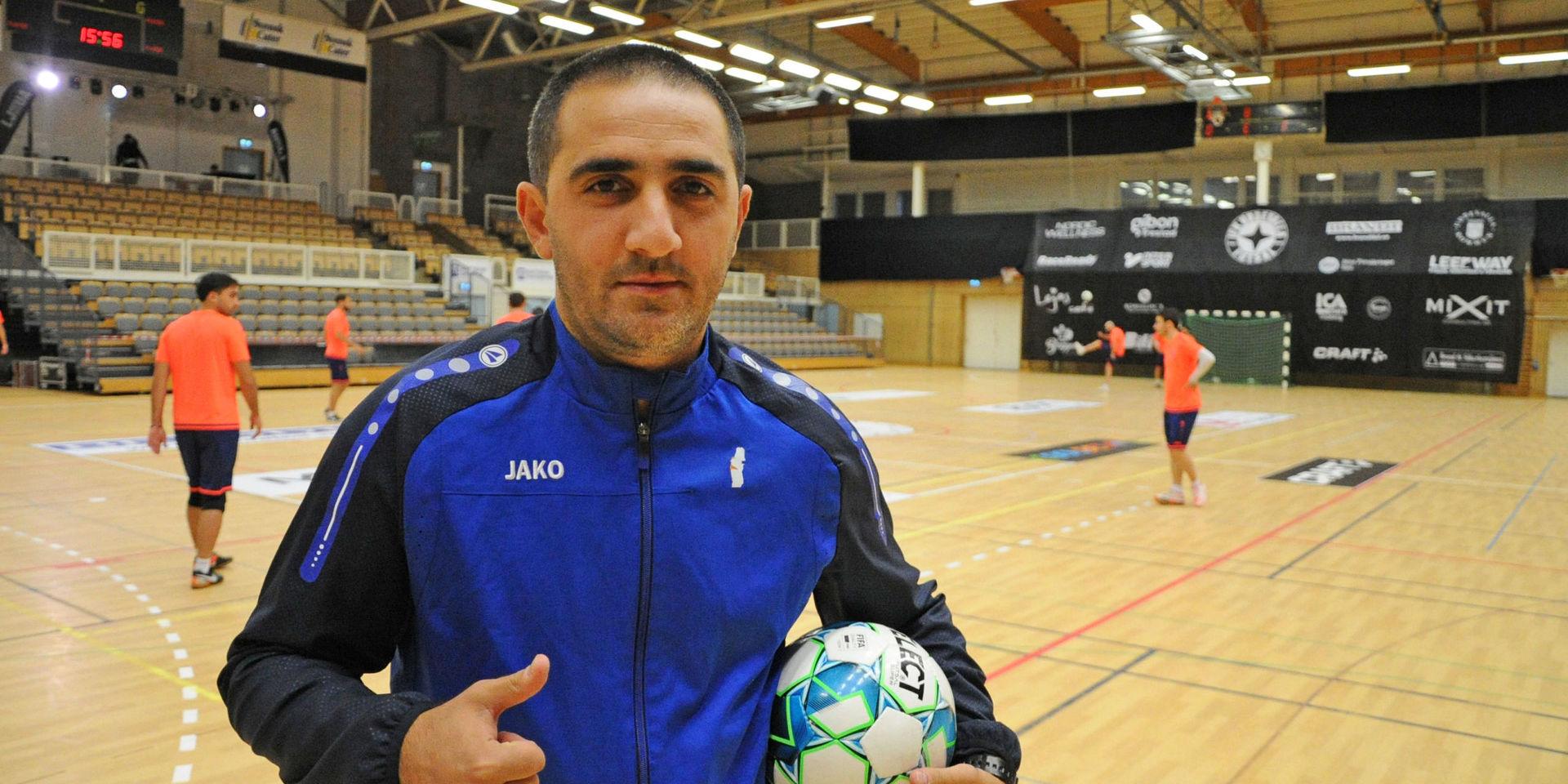 Avtandil Asatiani, tränare för Georgians Tbilisi som möter IFK Uddevalla i kväll.