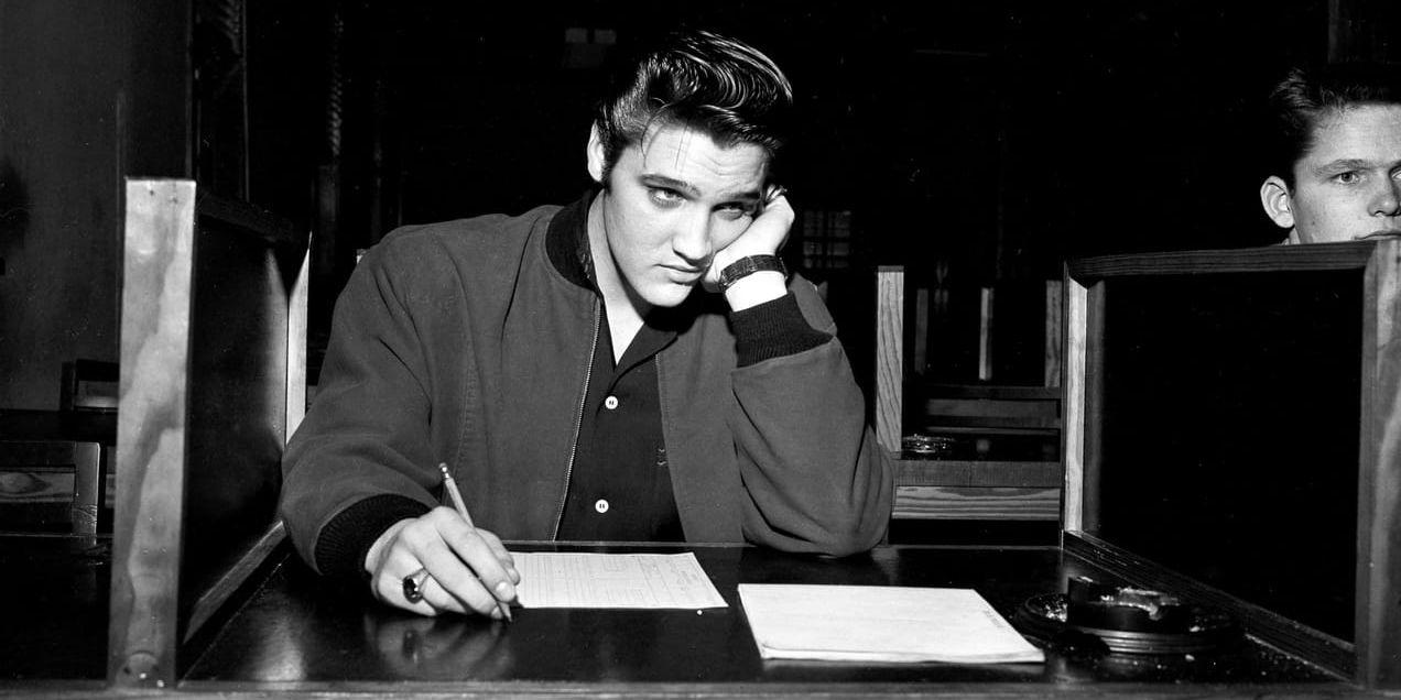 Elvis Presley kommer att tilldelas presidentens frihetsmedalj postumt. Arkivbild.
