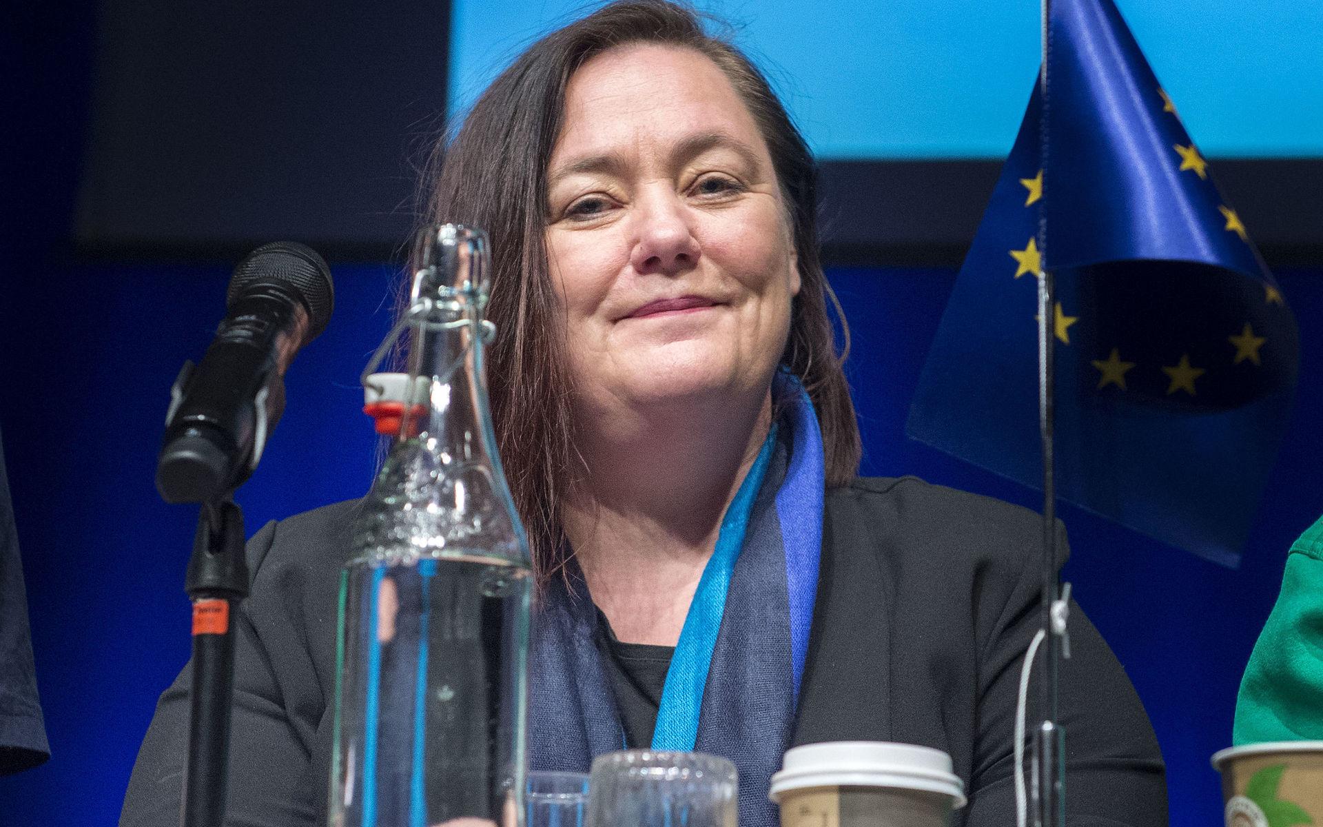 Stina Svensson (FI) har varit Feministiskt initiativs styrelseordförande och talesperson. Nu kandiderar hon till Europaparlamentet.