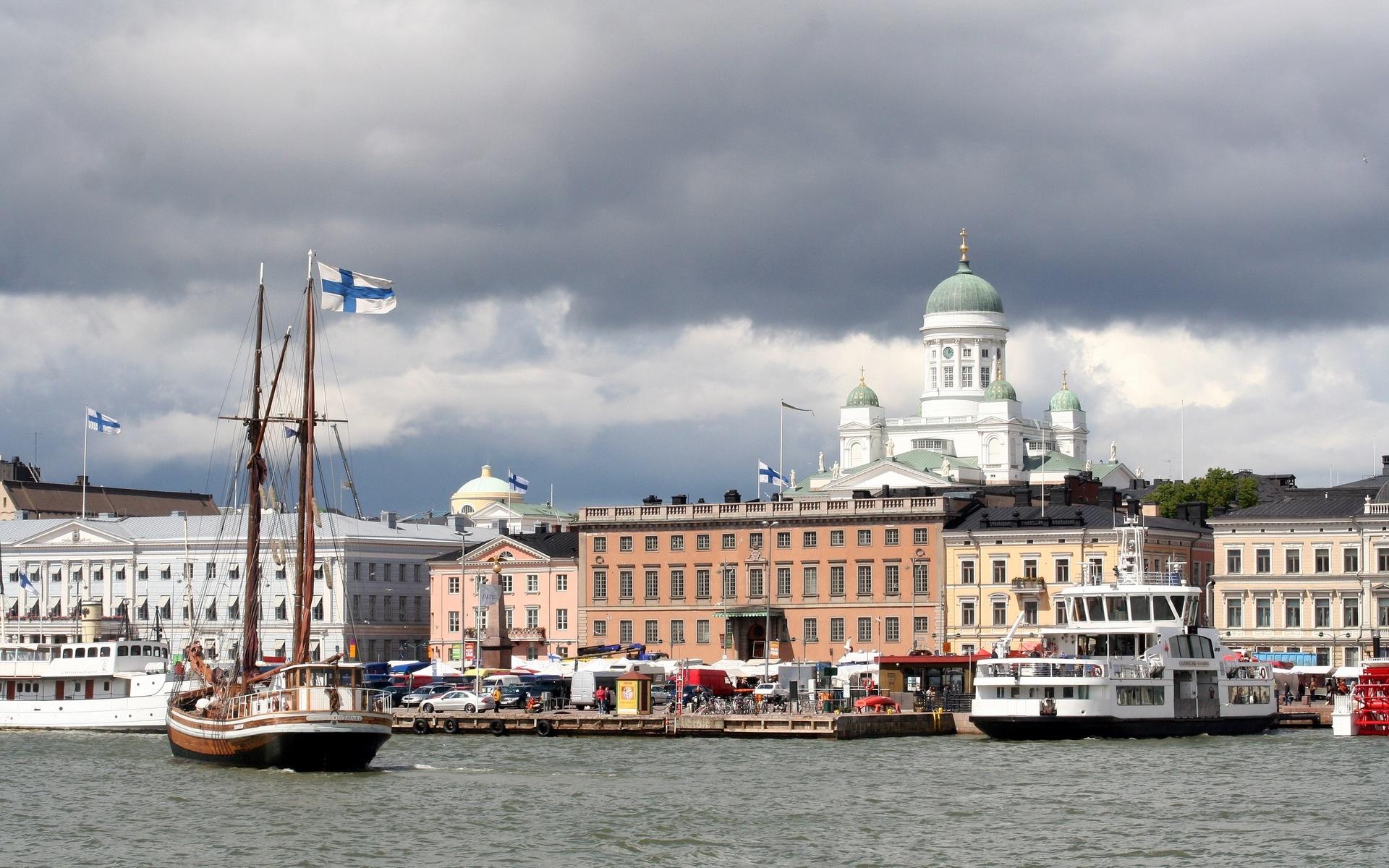 Finland, Italien, Spanien och Luxemburg tar en tredjeplats och får enligt Henley Passport Index 189 poäng. På bilden ser vi Finlands huvudstad Helsingfors.