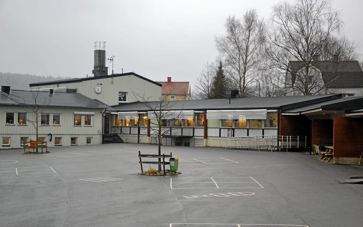 Bruksskolan i Stale är en av skolorna som hotas enligt de fyra förslagen som förvaltningen presenterat. Foto: Ingvar Spetsmark
