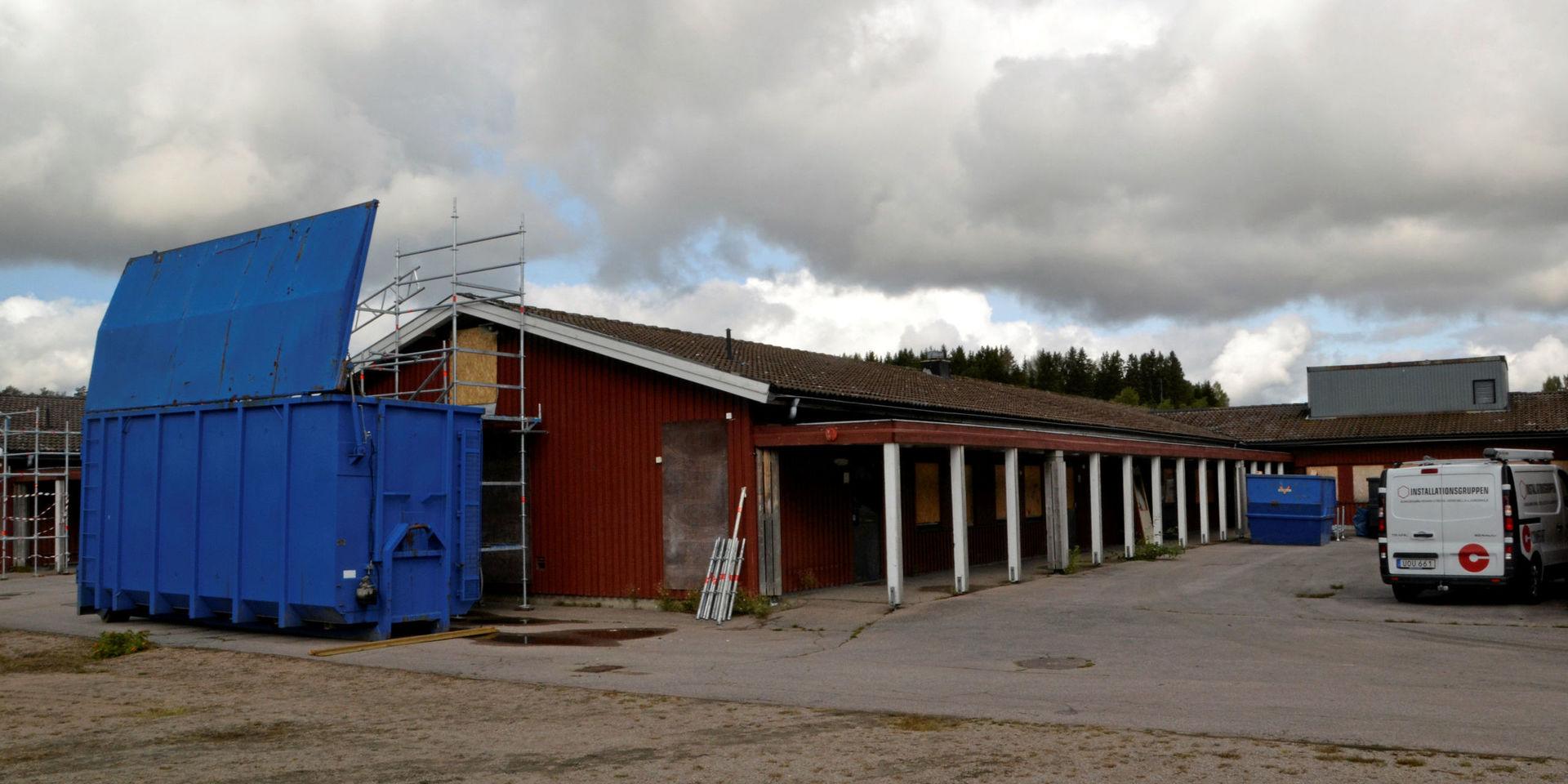 Färgelanda kommun har beviljats bidrag på upp till 6,7 miljoner kronor för renoveringen av Höjdenskolan av Boverket.
