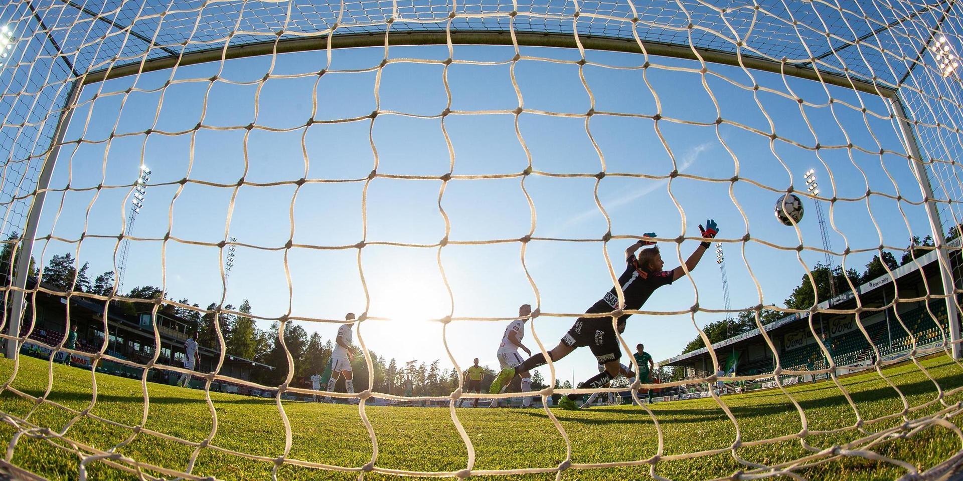 Bohusläningens silly season-blogg är tillbaka och listar de hetaste övergångarna inom lokalfotbollen. 