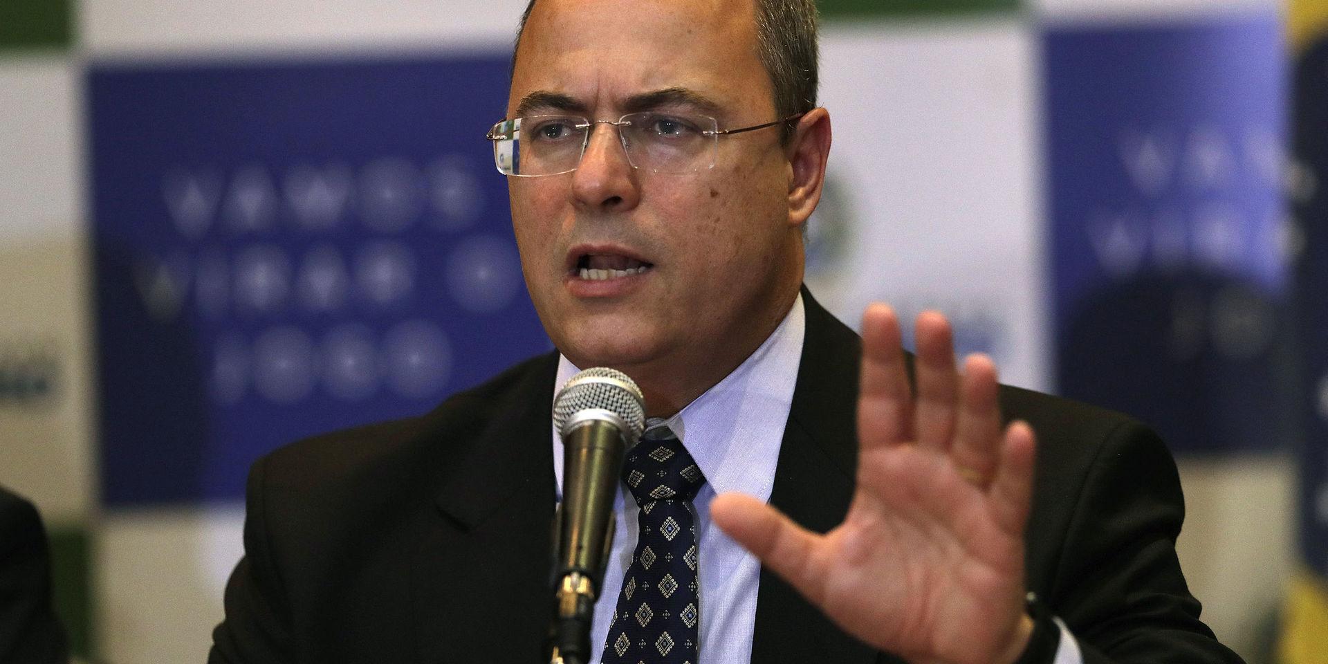 Rio de Janeiros guvernör Wilson Witzel vid en presskonferens i april. Arkivbild. 