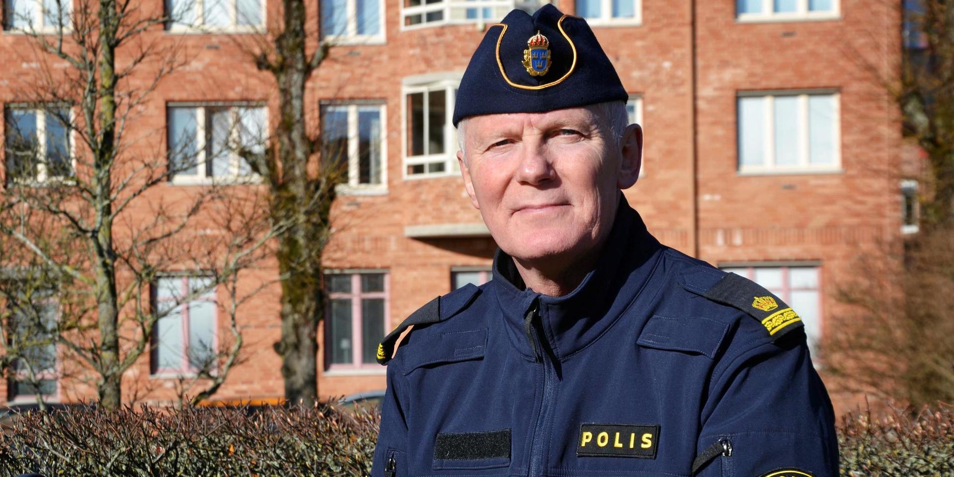 Tony Bengtsson, kommunpolis i Uddevalla berättar om stenkastningen på Dalaberg under onsdagen.