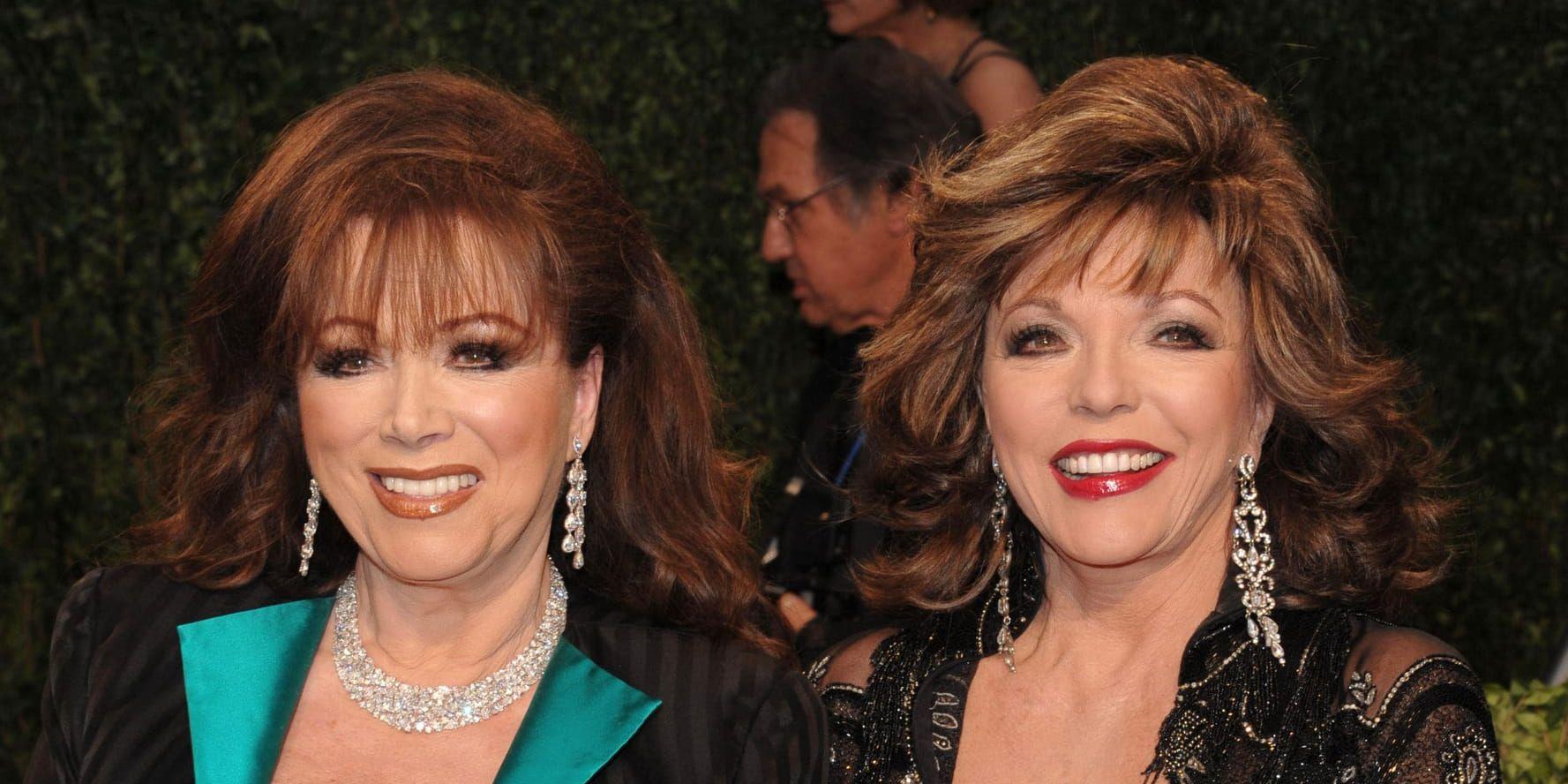 Jackie och Joan Collins liv kommer att skildras i en ny tv-serie i sex delar. På bilden syns systrarna på Vanity Fairs Oscarsparty 2009. Arkivbild.