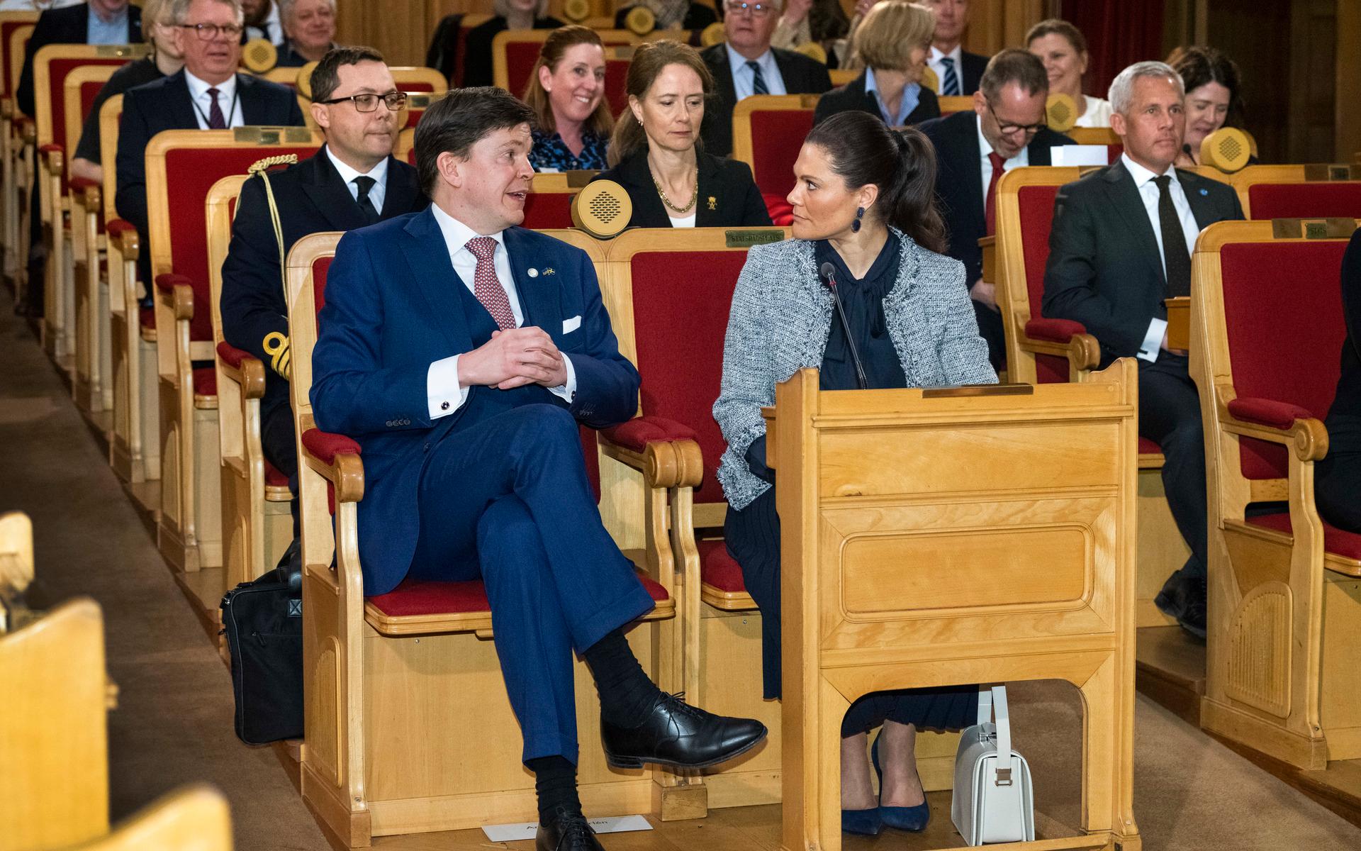 Kronprinsessan Victoria deltog när riksdagen firade Nordens dag i mars med bland annat samtal om Norden och det nordiska samarbetet. Här är hon tillsammans med talman Andreas Norlén.