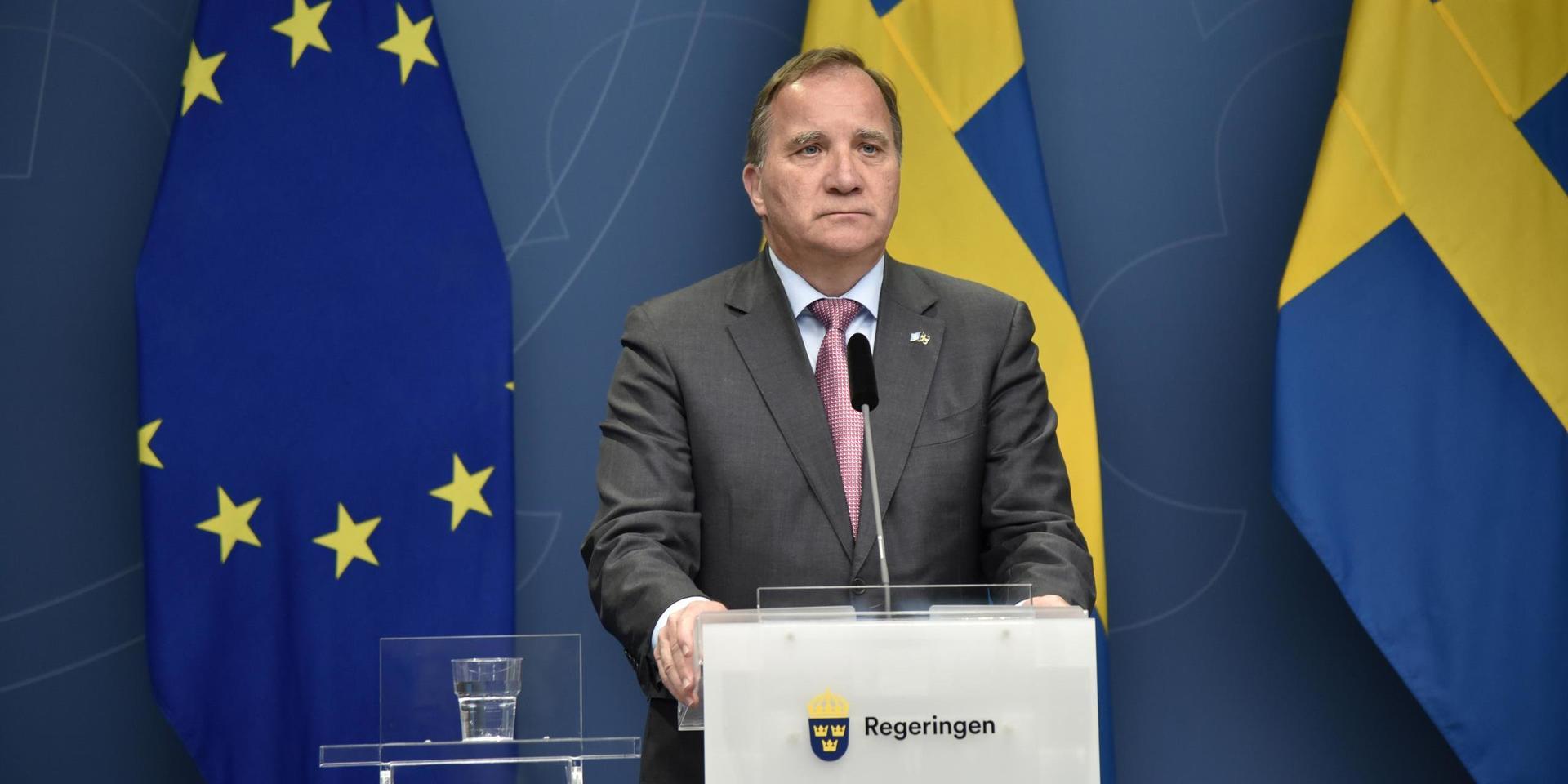 Statsminister Stefan Löfven (S) kan bli första statsministern att röstas bort i ett misstroende.