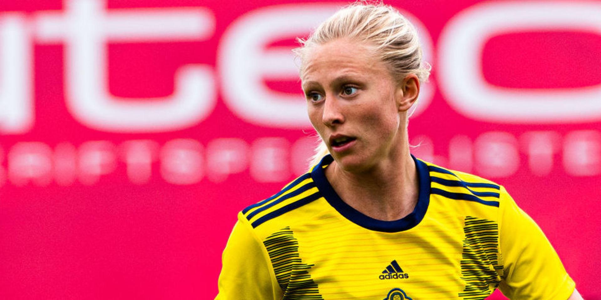 Rebecka Blomqvist under fotbollsmatchen U23 dam mellan Sverige och Kina.