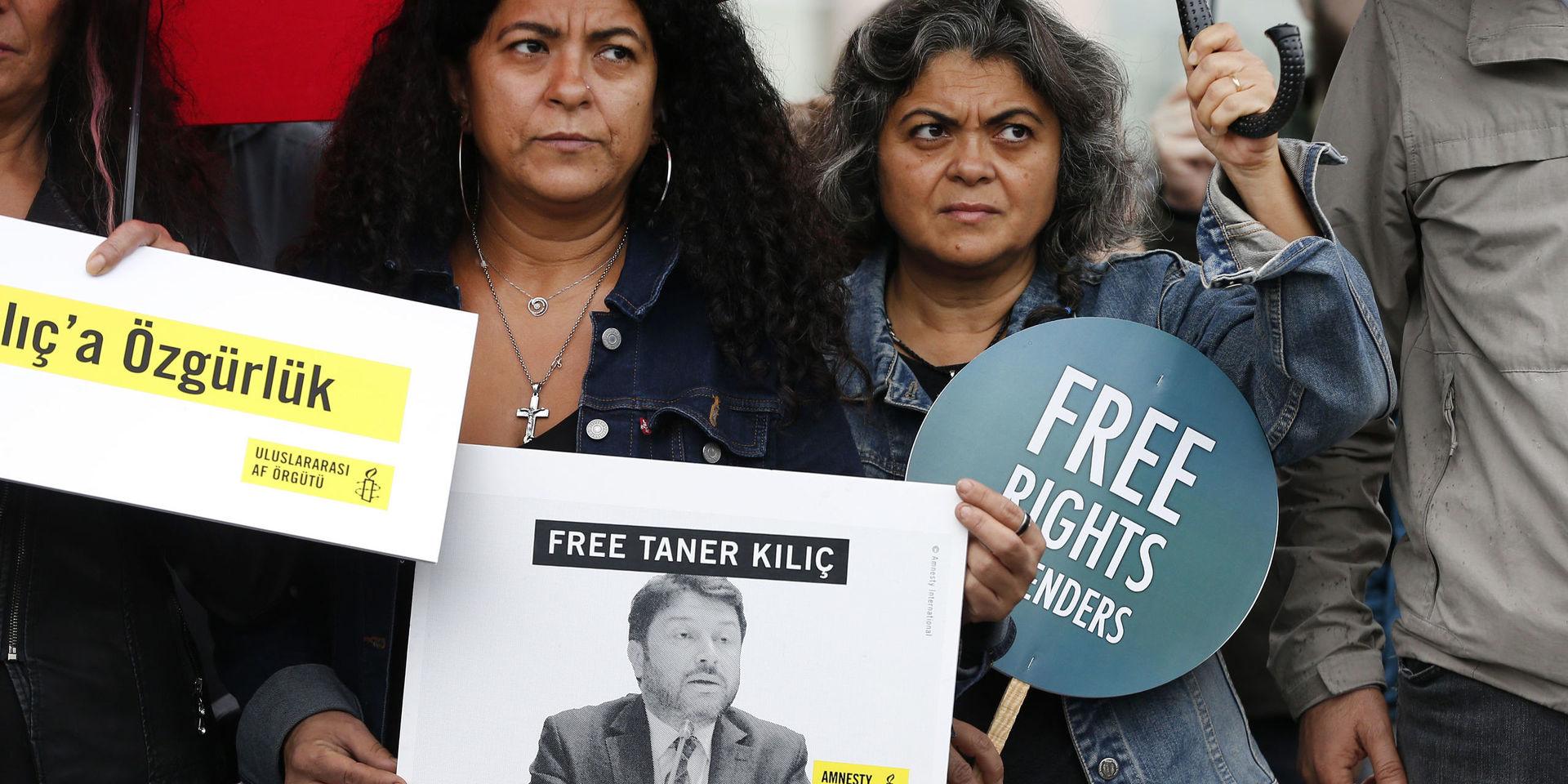 Taner Kilic, ordförande i Amnestys turkiska sektion, riskerar 15 års fängelse på anklagelser som Amnesty hävdar är helt ogrundade.