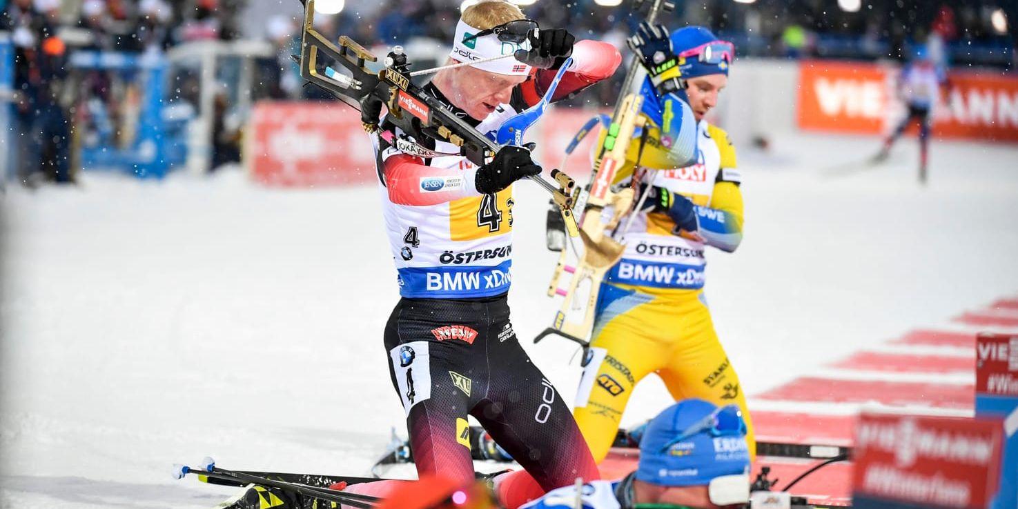 Norges Johannes Thingnes Bø och Sveriges Jesper Nelin hade minst sagt olika upplevelser av skjutvallen under VM-premiären i Östersund.