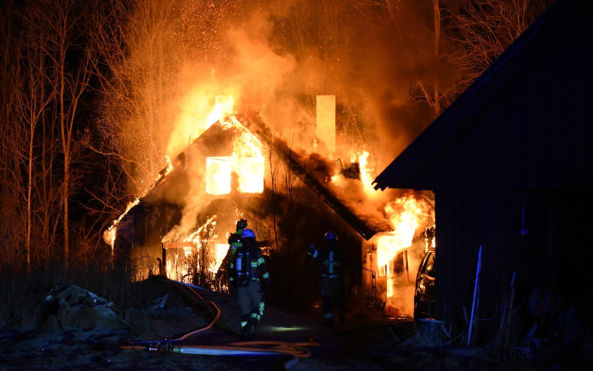 Villa i brand i Kristevik under torsdagskvällen.