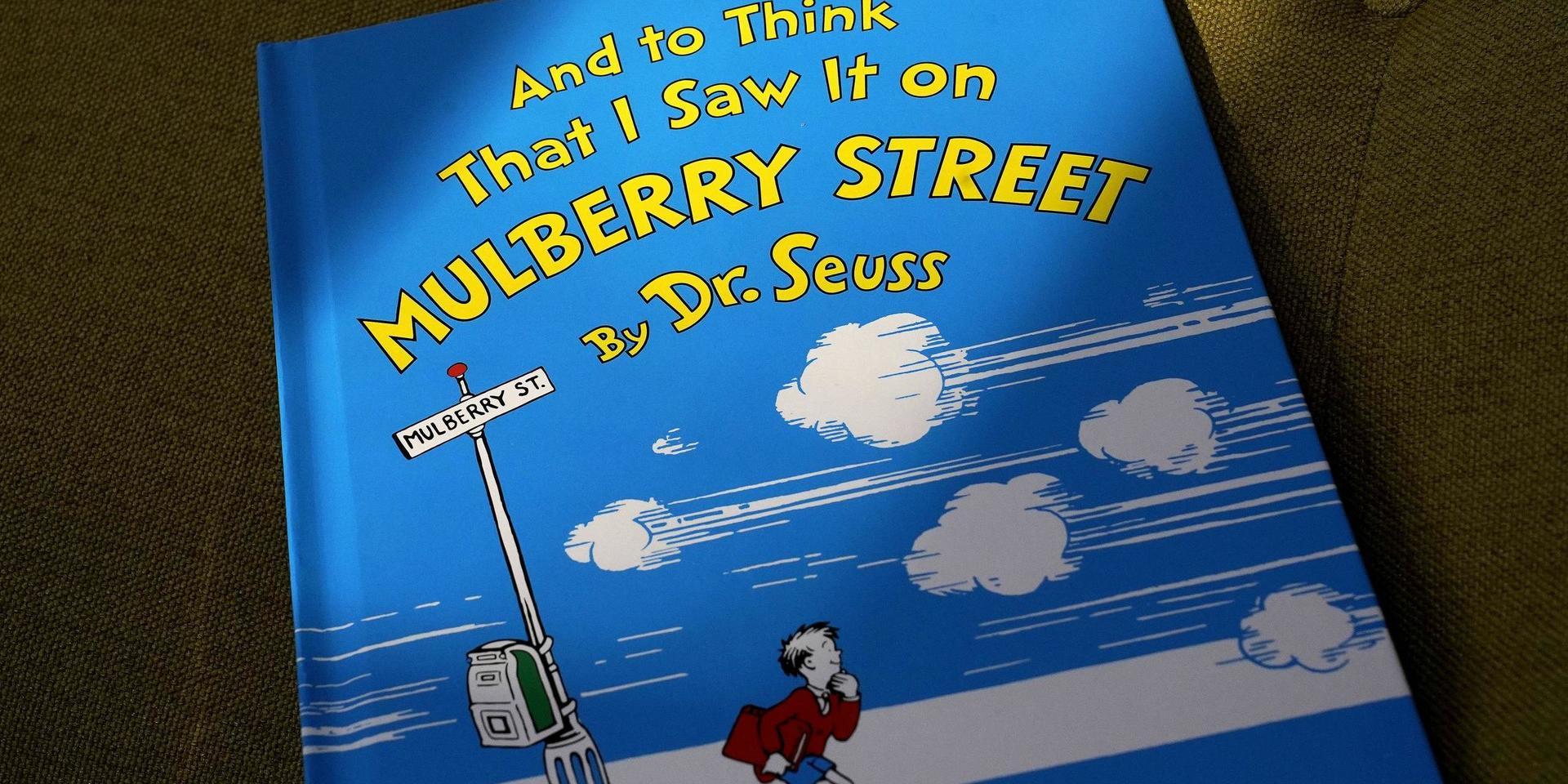 Boken 'And to think that I saw it on Mulberry Street' är en av sex böcker av Dr Seuss som nu inte ska ges ut.
