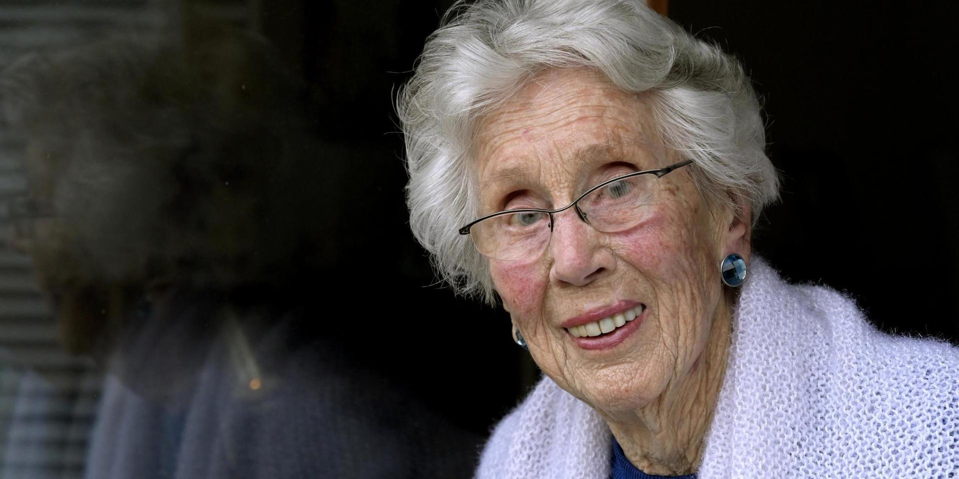 Maria Edlund, 103, boende på äldreboendet Attendo Flottiljen i Järfälla.
