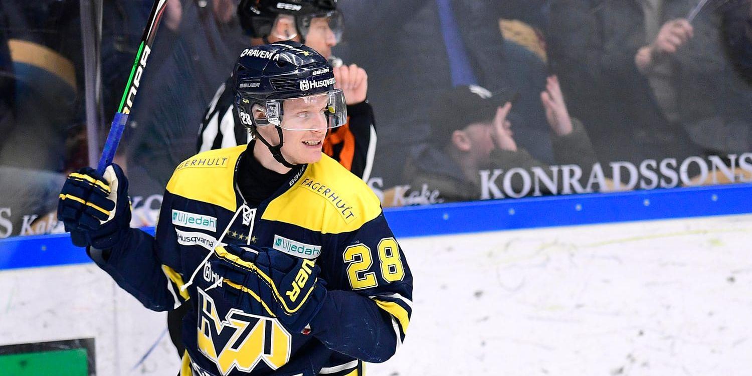 Anton Bengtsson fastställde slutresultatet, 4–1, när HV71 vann match ett i åttondelsfinalsserien mot Rögle.