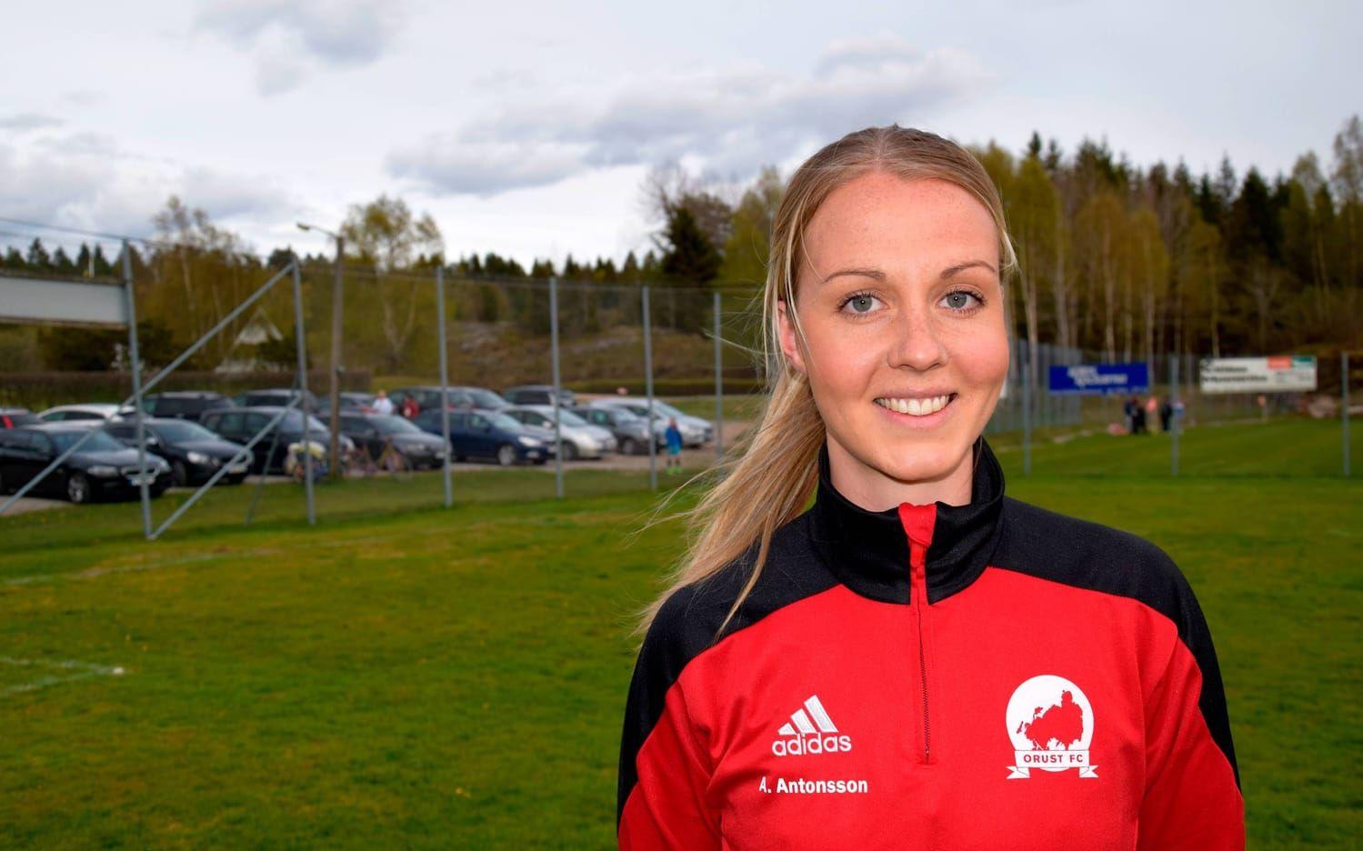 Annelie Antonsson spelar mittback i Orust FC. Bild: Karin Carlsson