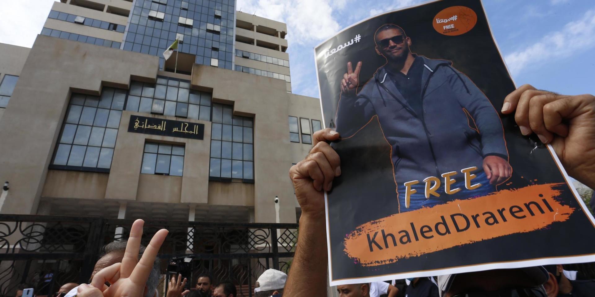 Khaled Drareni är en av de som Amnesty vädjar för.