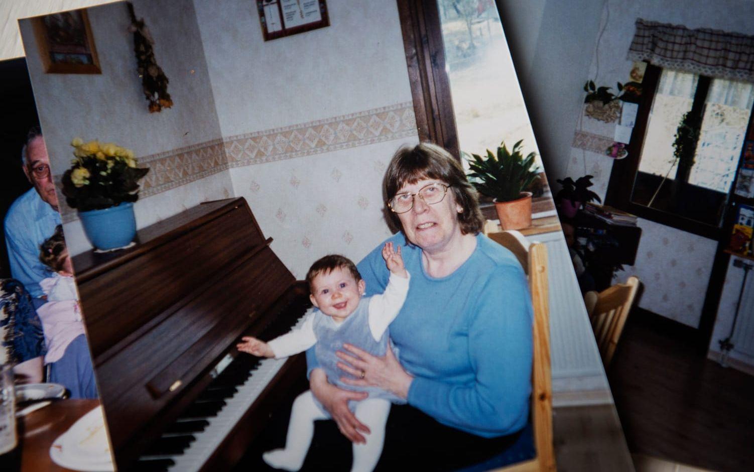 Kathleen Poole flyttade till Sverige 2005 för att vara nära sina älskade barnbarn. 