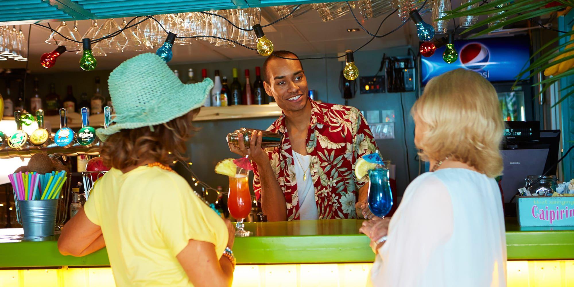 
    The Reef Bar på Stena Danica är en plats för den som gillar drinkar och Karibien.
   