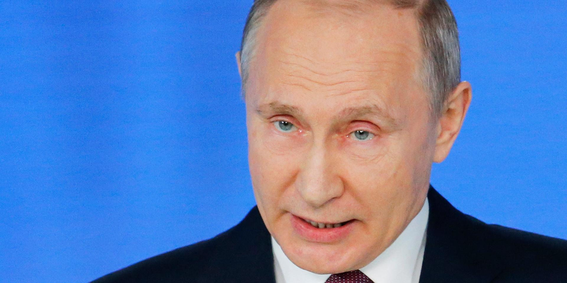 Rysslands president Vladimir Putin pressas nu allt hårdare av EU.
