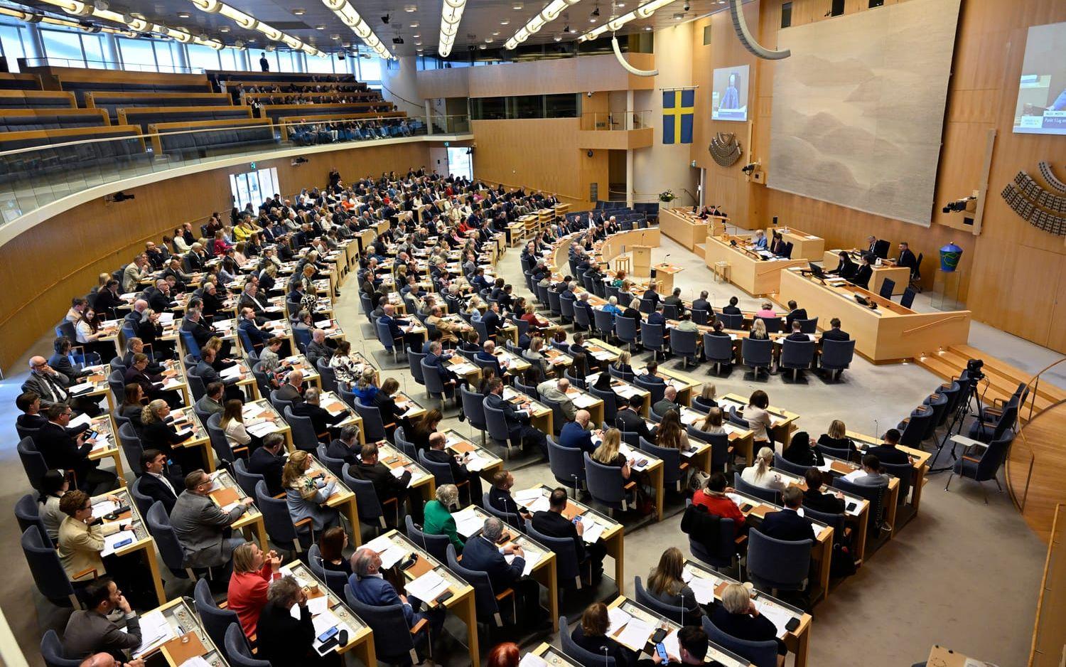 Regeringen vann onsdagens omröstning i riksdagen om ett enklare sätt att godkänna nya kärnkraftverk.