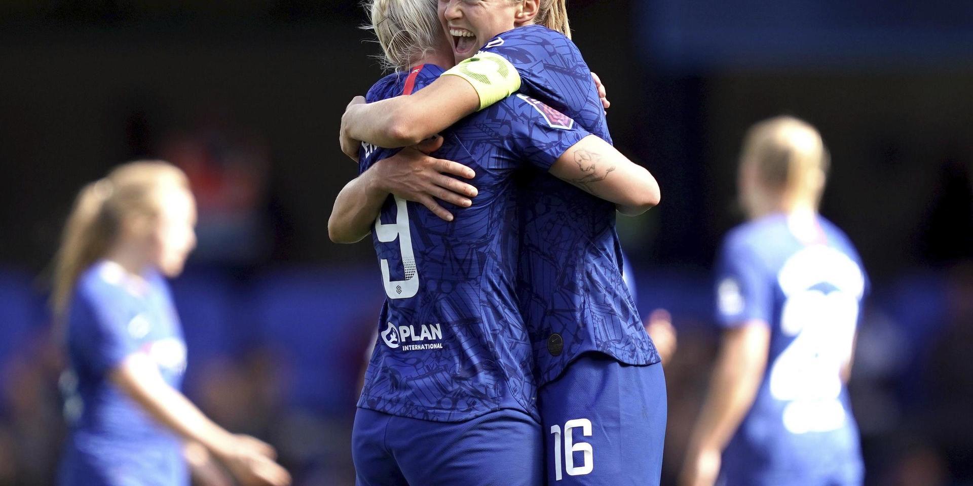 Bethany England (vänster) och Magdalena Eriksson (höger) gjorde var sitt mål när Chelsea spelade 3–3 borta mot Manchester City.