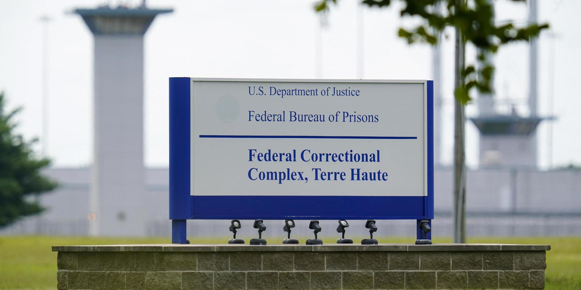 Dödsstraffet verkställdes i fängelset i Terre Haute, Indiana.
