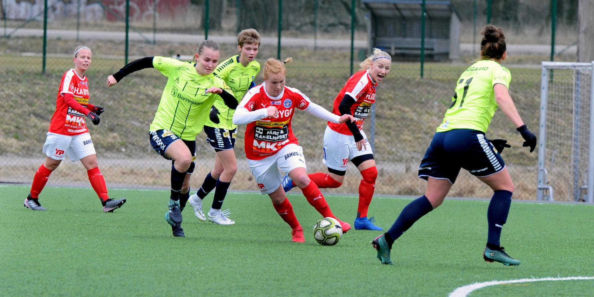Emma Karnström stod för tvåmål i segermatchen mot norska Sarpsborg.