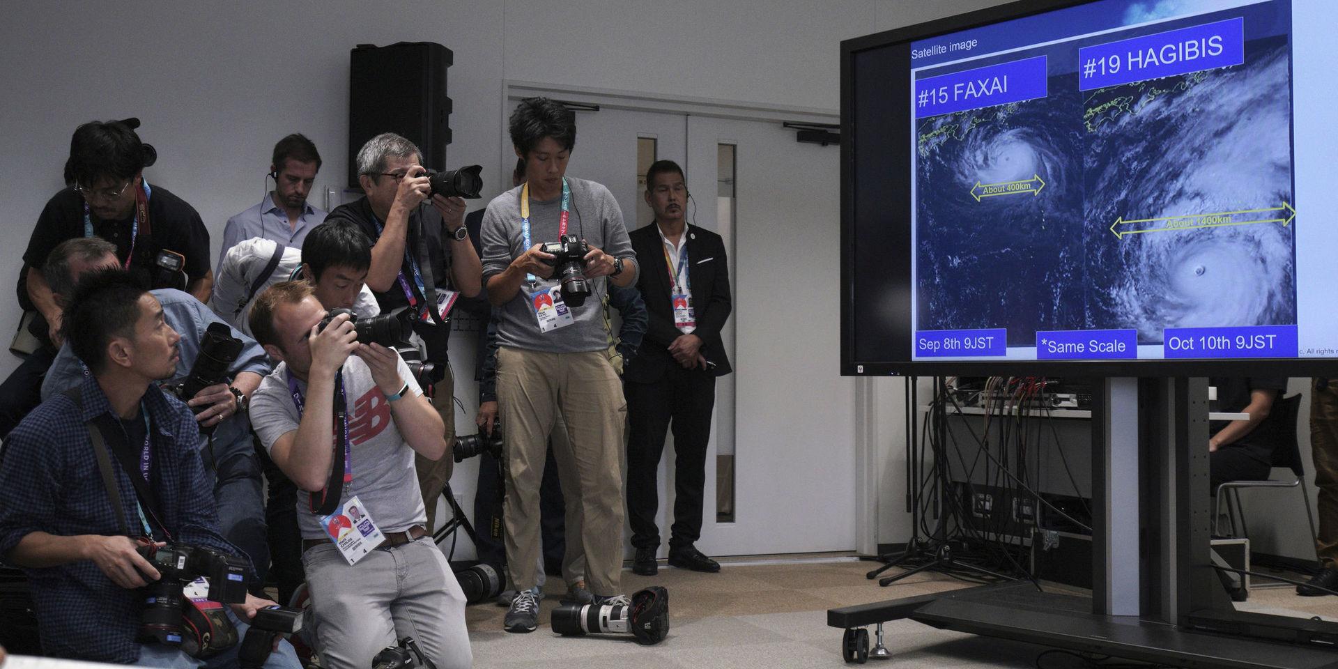 En satellitbild av tyfonen Hagibis på väg in mot Japan, där VM-matcher i rugby ställs in.