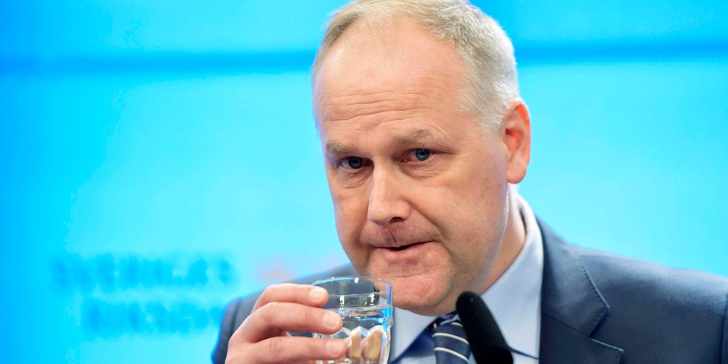 Vänsterpartiets partiledare Jonas Sjöstedt under en pressträff i riksdagen.