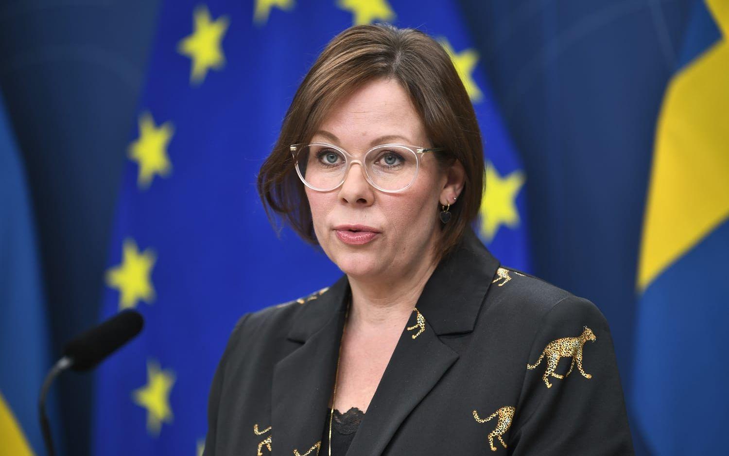 Utrikesminister Maria Malmer Stenergard presenterar Sveriges nya underrättelsemyndighet - UND.