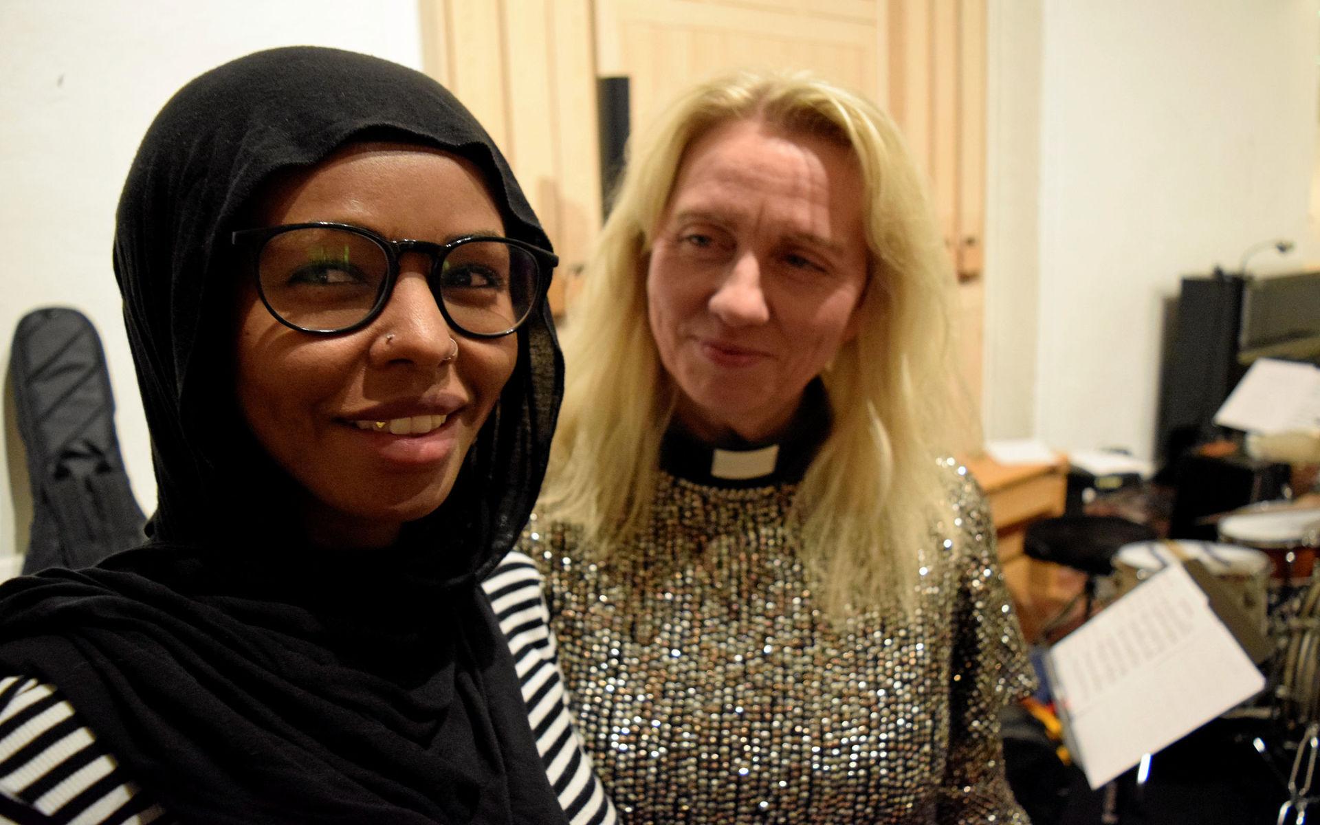 Shankaron Abdulkadir och Catarina Svensson Brodén samarbetar ofta. Nu träffas de på religionsdialogveckan i Dalaberg. 