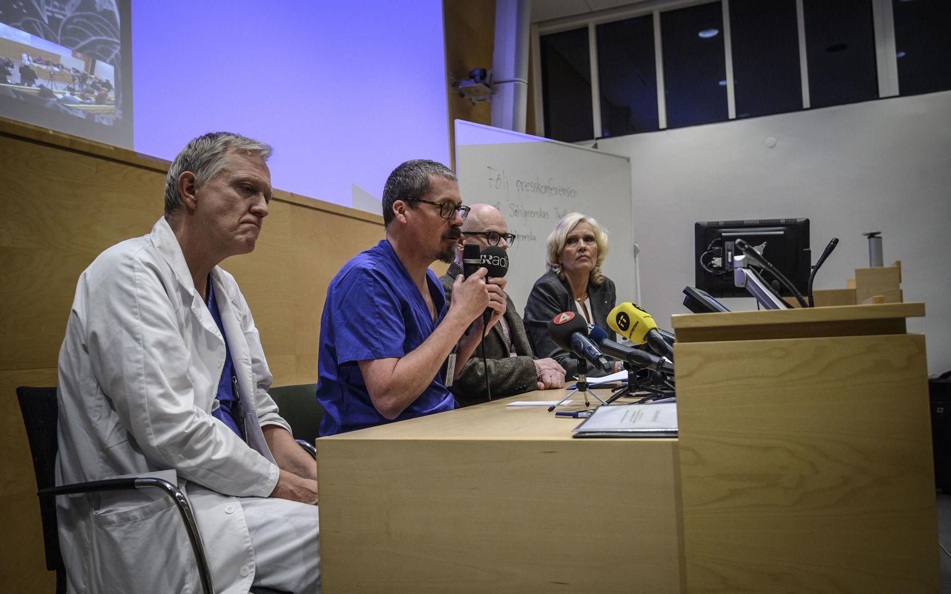 Presskonferens på Östra sjukhuset under onsdagskvällen.