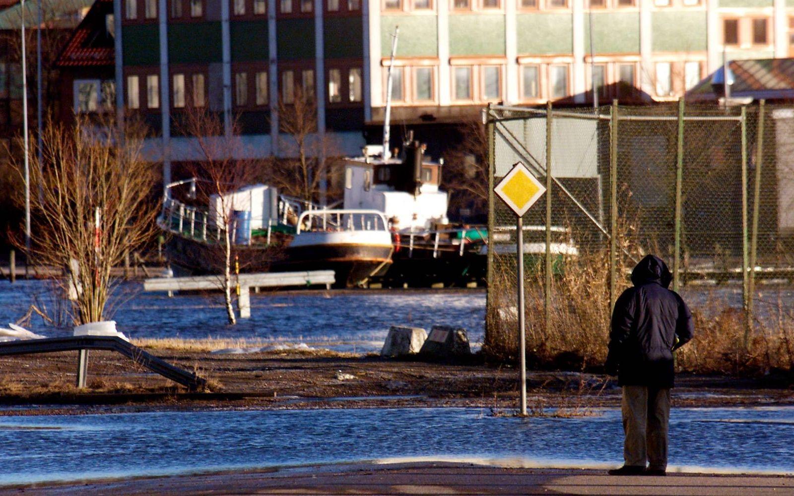 Översvämning i centrala Uddevalla 2000. Bild: Lars Alexi