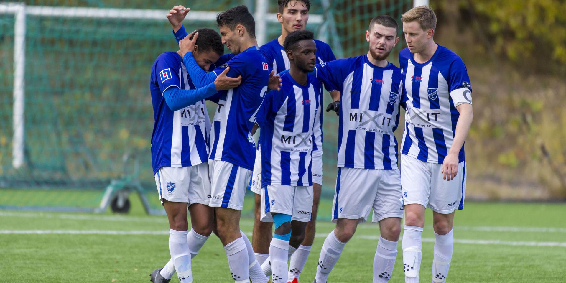 Till våren får IFK Uddevalla starta om i division 3. Nu är det klart vilka som blir lagets motståndare.
